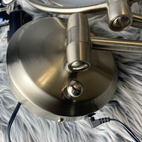 Zadro™ 10X/1X Dual-Sided Round LED Lighted Wall Mount Mirror in Polished Nickel - Picture 10 of 10